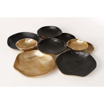 כלי הגשה מחולק עשוי BRASS בגווני שחור וזהב 62X50X9