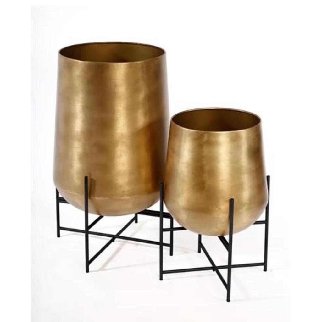 זוג מעמדים לעציצים יוקרתיים בצבע זהב ושילוב שחור