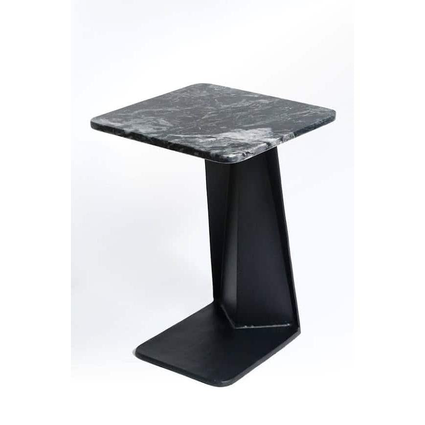 נשכן שולחן צד עשוי פלטת שיש בגוון שחור ורגל שחורה