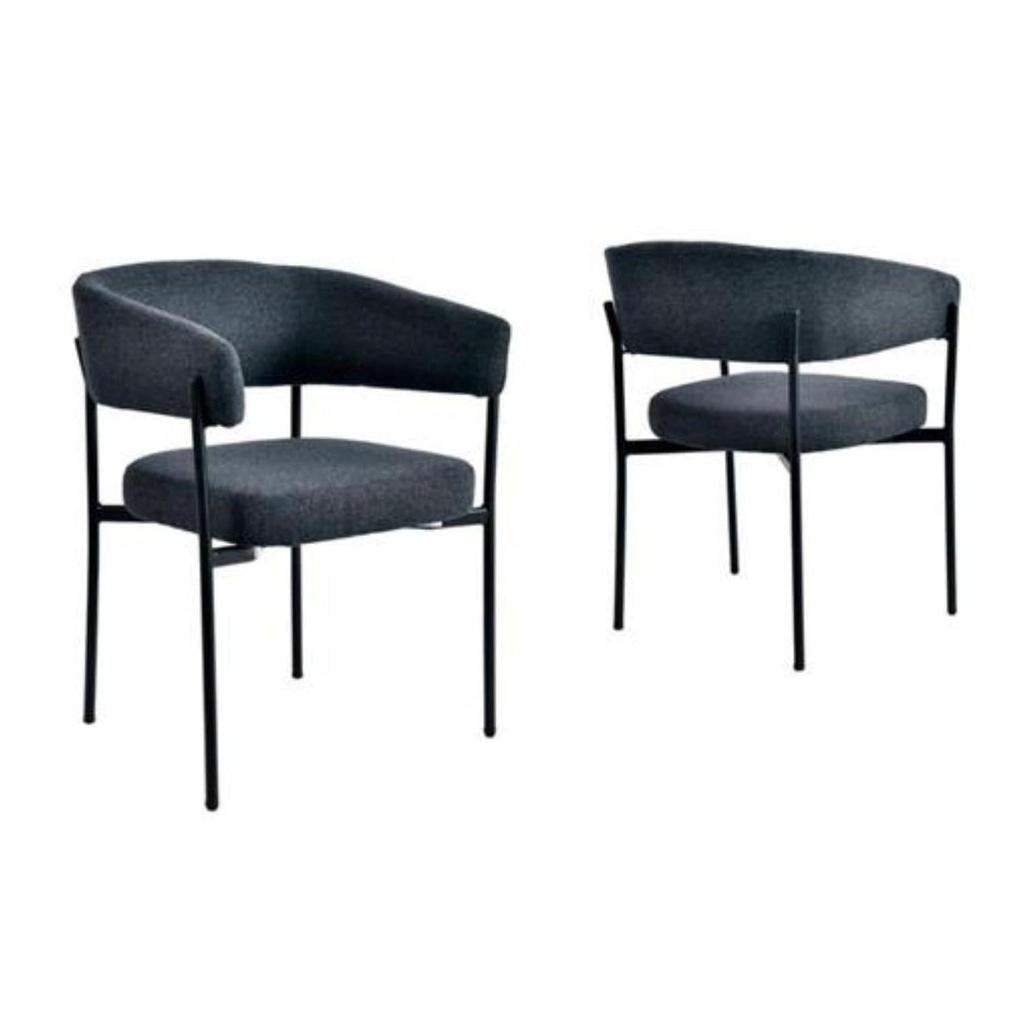 כיסא אוכל מעוצב עשוי בד ארוג בגוון שחור