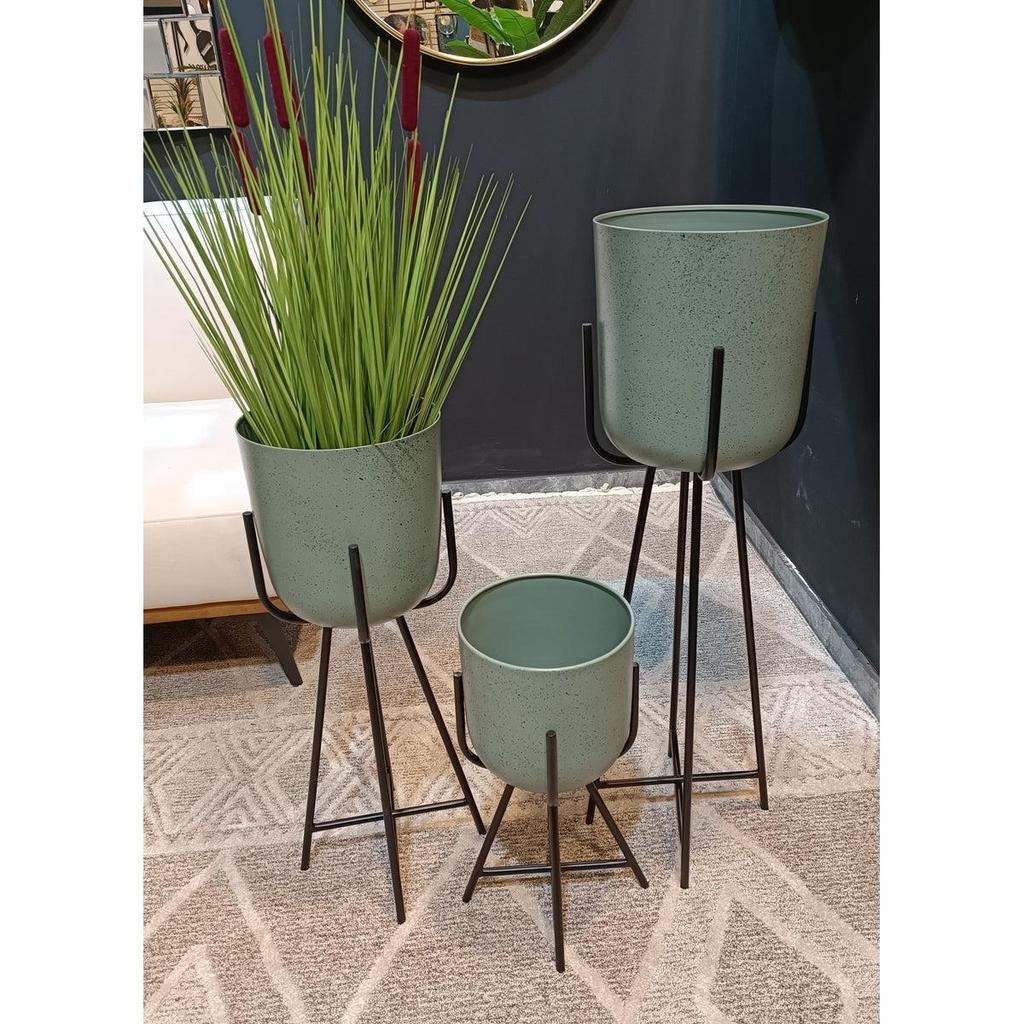 סט 3 מעמדים לעציצים עגולים עשויים מתכת בעיצוב יוקרתי