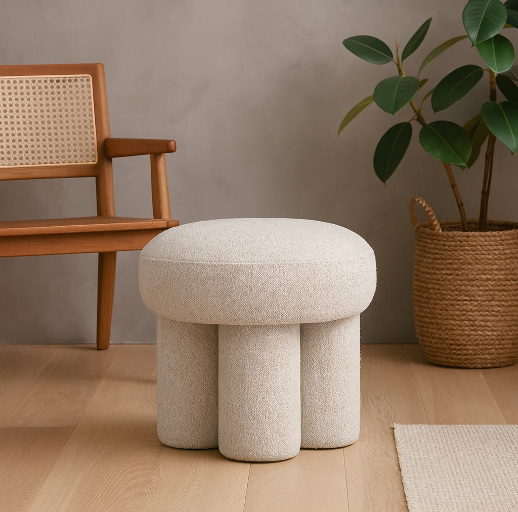 הדום יוקרתי ומיוחד מעוצב רגליים מרשימות