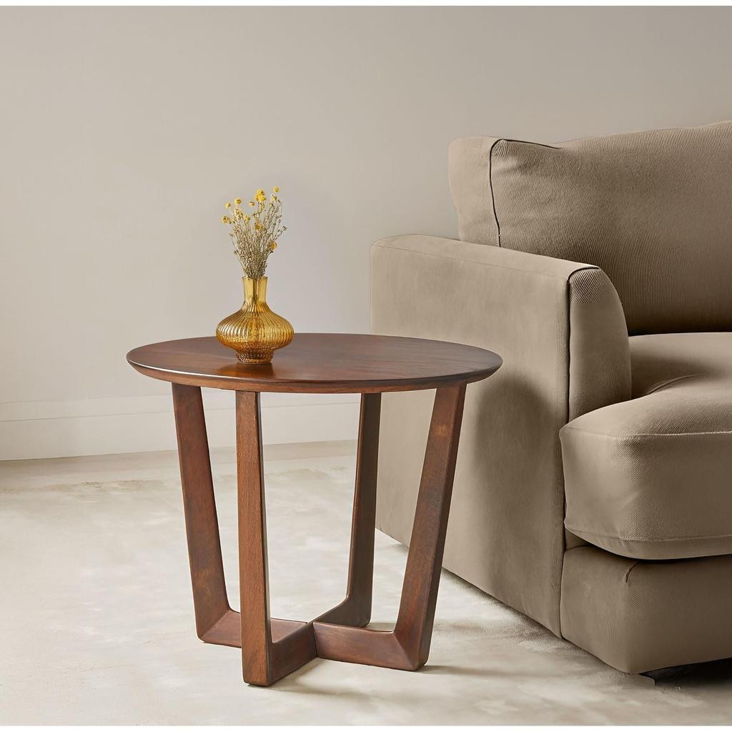 שולחן צד עגול עשוי עץ מלא בצבע חום אגוז