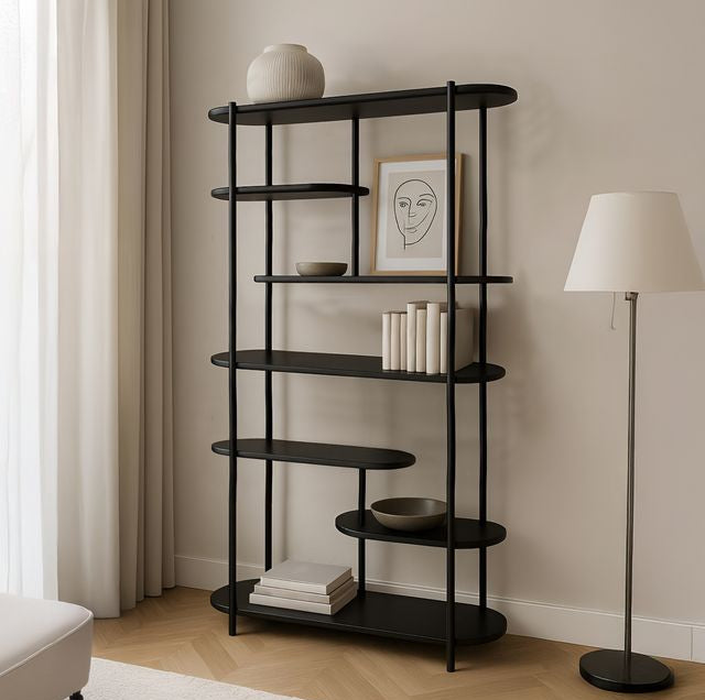 כוננית מדפים עשויה ברזל שחור בשילוב מדפים מעוגלים