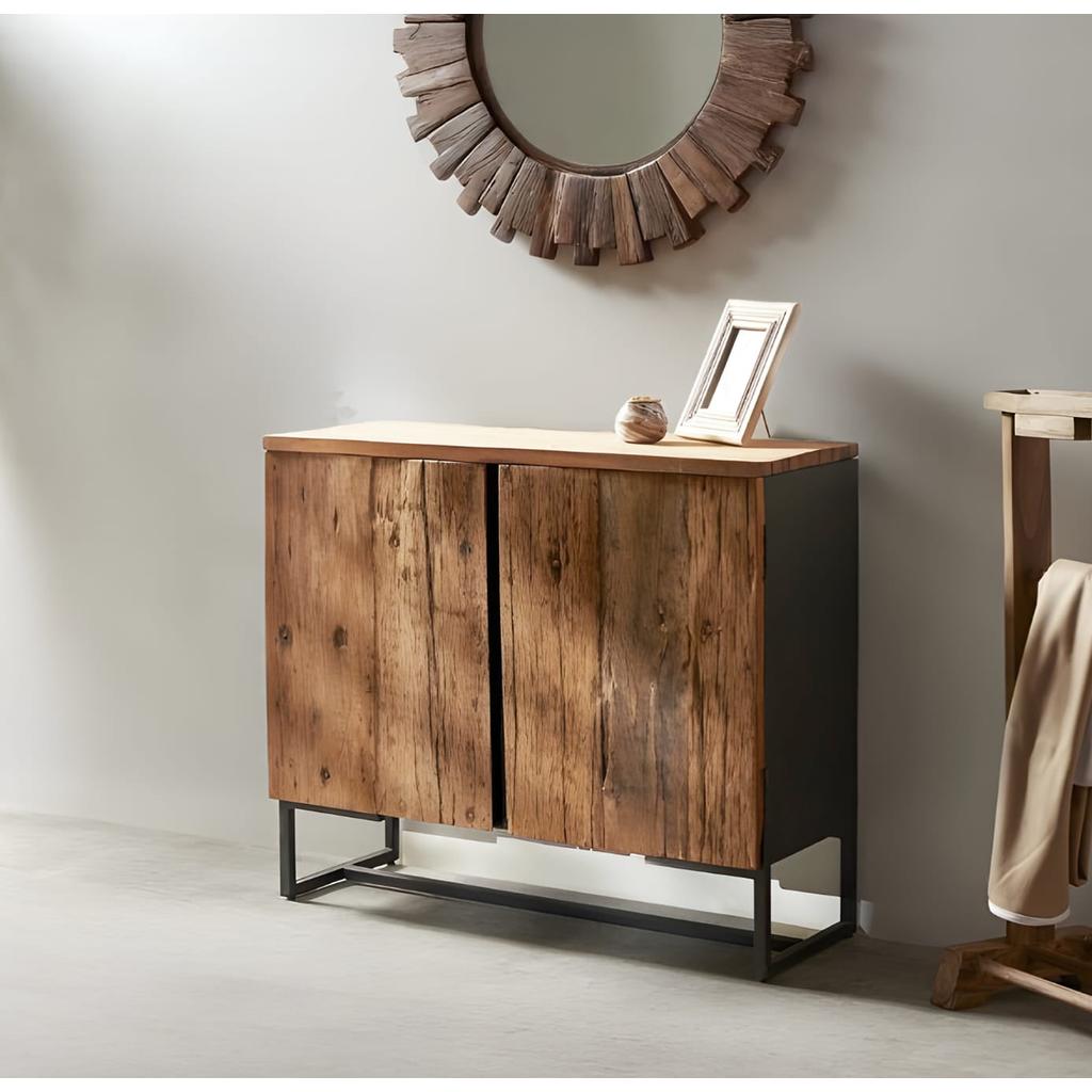 שידה דגם גרובי עשויה עץ מלא בשילוב 2 דלתות