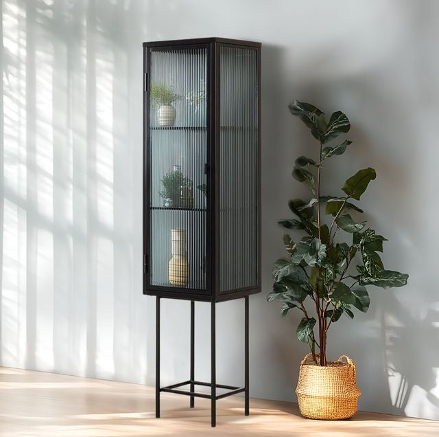 ויטרינה דגם דובאי עשויה מתכת בצבע שחור מיוחד