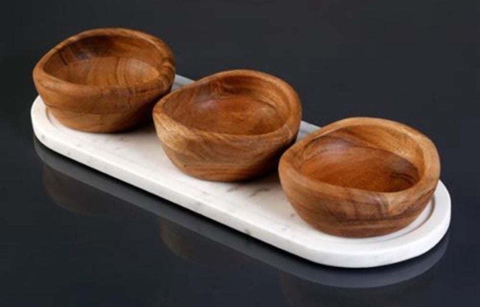 כלי הגשה מחולק עשוי מגש שיש בשילוב 3 קעריות מיוחדות