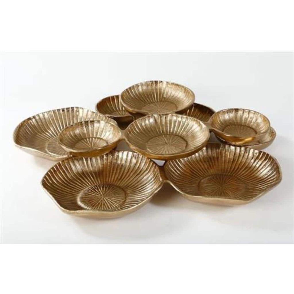 כלי הגשה מחולק עשוי BRASS בצבע זהב 61X49X9