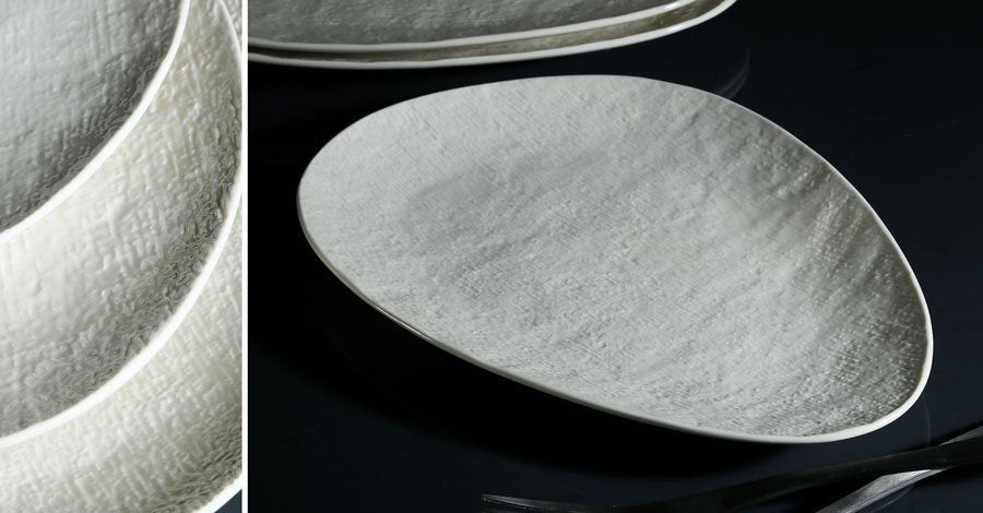 כלי שולחן פורצלן NEW BONE CHINA SIMPEL – לבן ושחור – צלחת הגשה אובלית – דגם 6
