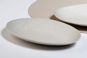 פלטות אובליות STONE WARY – קרם ואפור – פלטה אובלית CREAM+DOP – דגם 1