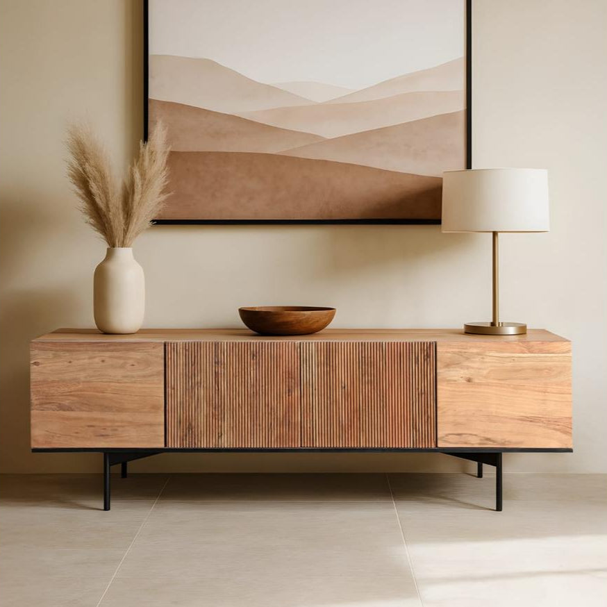 מזנון דגם פריז 4 דלתות עשוי עץ מלא בעיצוב מרשים 