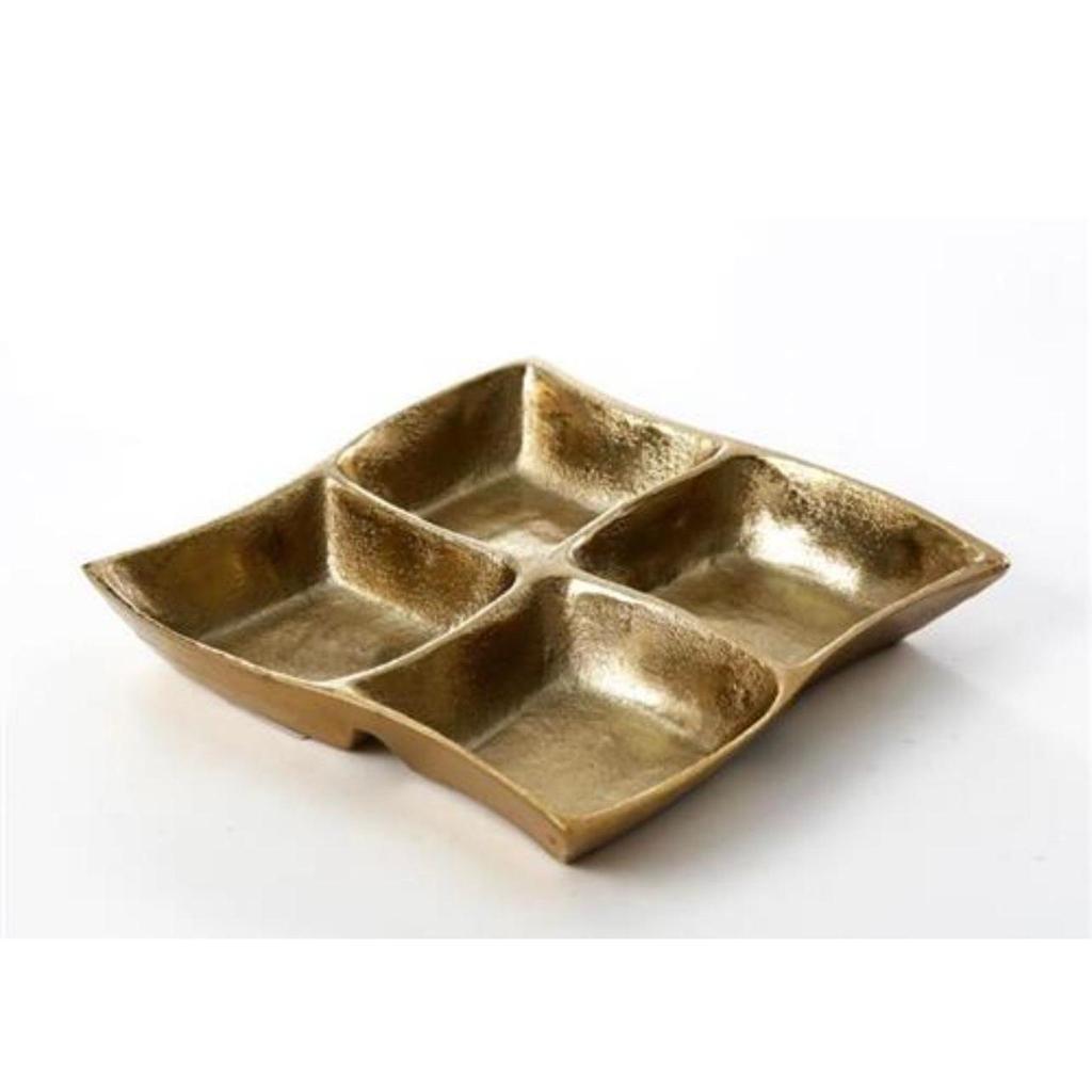 כלי הגשה מחולק 4 ריבועים עשוי BRASS זהב 25X25X4.5 ס"מ