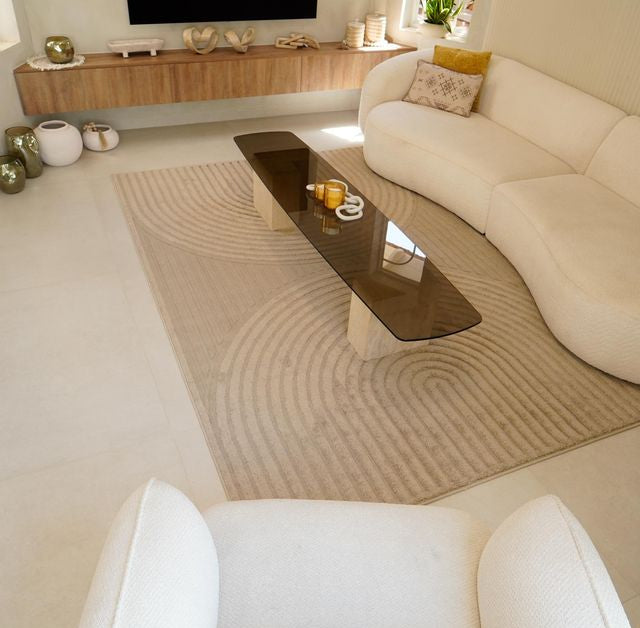 שטיח דגם קיארה עשוי פוליאסטר בעיצוב מרשים