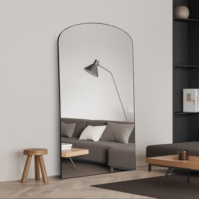 מראת גוף חצי מעוגלת בשילוב מסגרת בצבע שחור 100X180 ס"מ