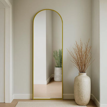 מראת גוף חצי מעוגלת מעוצבת מסגרת בגוון זהב 160X50 ס"מ