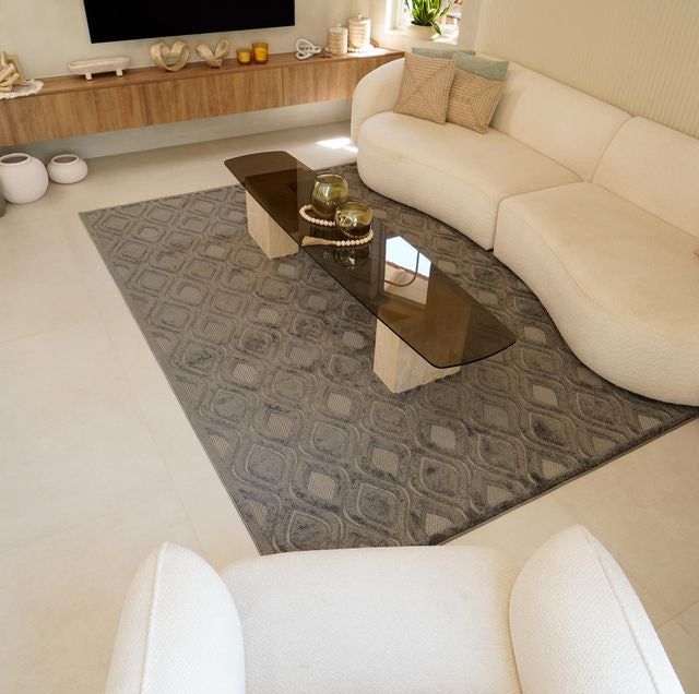 שטיח דגם קיארה עשוי פוליאסטר בעיצוב יוקרתי