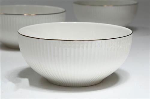 סט 6 בולים פס זהב New Bone China