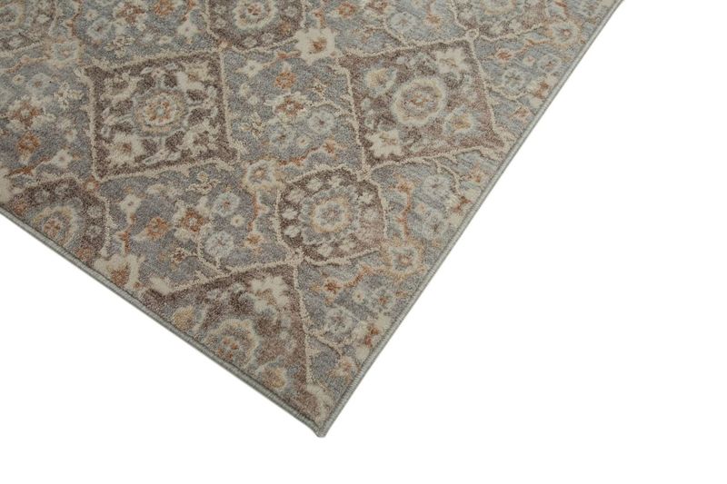 שטיח סלון דגם אלטה עשוי פוליאסטר בעיצוב מרשים