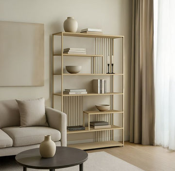 כוננית מדפים עשויה ברזל ופסים בצבע שמנת מיוחד
