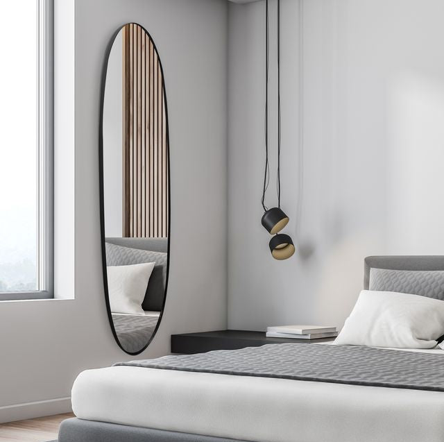 מראת קיר אובלית מעוצבת מסגרת בצבע שחור 150X40X2 ס"מ