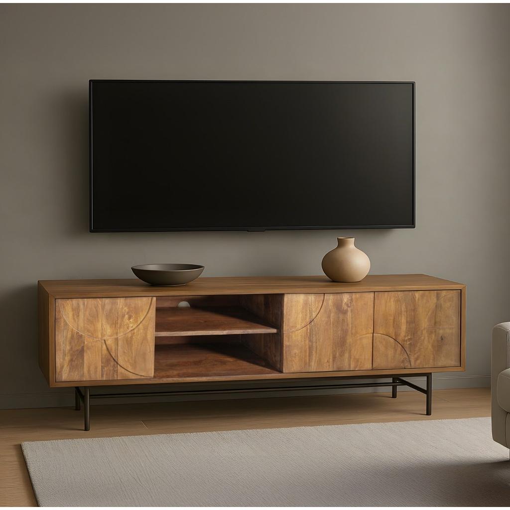 מזנון דגם רויאל עשוי עץ טבעי מעוצב דלתות ומדפים
