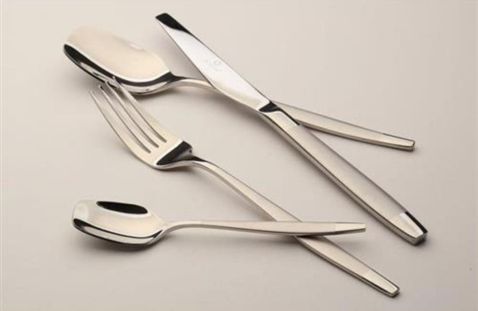 סט סכו"ם 24 חלקים עשוי נירוסטה בצבע כסף מט