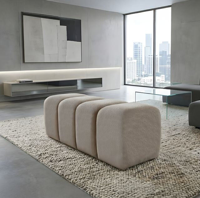 ספסל לחדר שינה דגם פופי בצבע בז' מיוחד