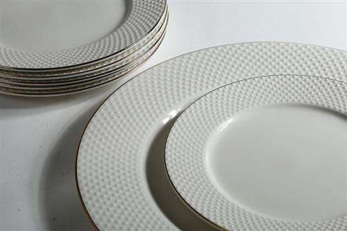סט עוגה פורצלן NEW BONE CHINA בעיטור זהב – סט עוגה – דגם 2