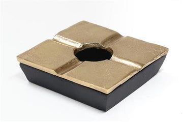 מאפרה BRASS GOLD BLACK שחור זהב 13X13X3.5 בחירה רב־שימושית לחלל מודרני
