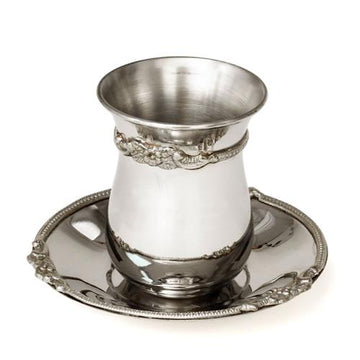 כוס קידוש QUEENAN NICKEL בצבע זהב 13x13x1.5 280ml בעיצוב איכותי לבית ולאירוח