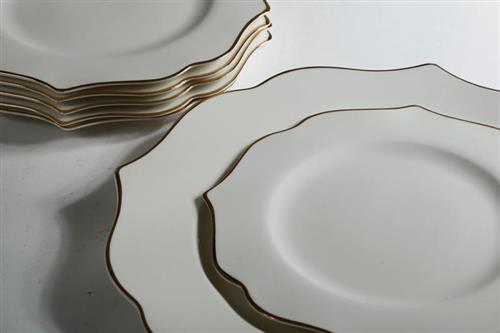 סט עוגה פורצלן NEW BONE CHINA בעיטור זהב – סט עוגה – דגם 3