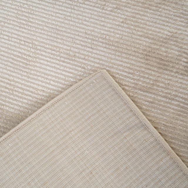 שטיח לסלון דגם קנדיס עשוי פוליאסטר יוקרתי