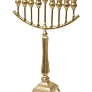 חנוכיה יוקרתית עשויה BRASS בגוון זהב 60X45X15 ס”מ